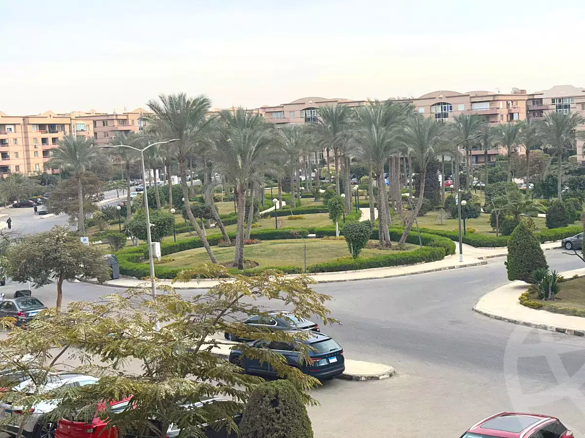 https://aqarmap.com.eg/ar/listing/7016076-for-sale-cairo-new-cairo-lrhb-city-phase-4-saad-zaghloul-st