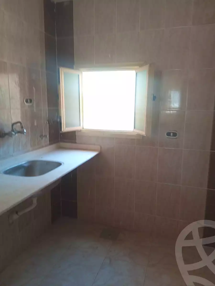 https://aqarmap.com.eg/en/listing/7016184-for-sale-alexandria-al-agamy-el-kilo-21