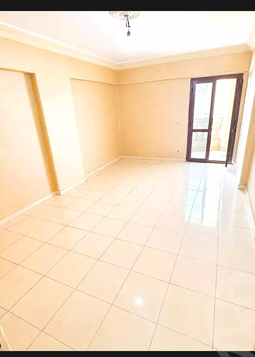 https://aqarmap.com.eg/ar/listing/7016207-for-rent-alexandria-el-asafra-l-sfr-bhry