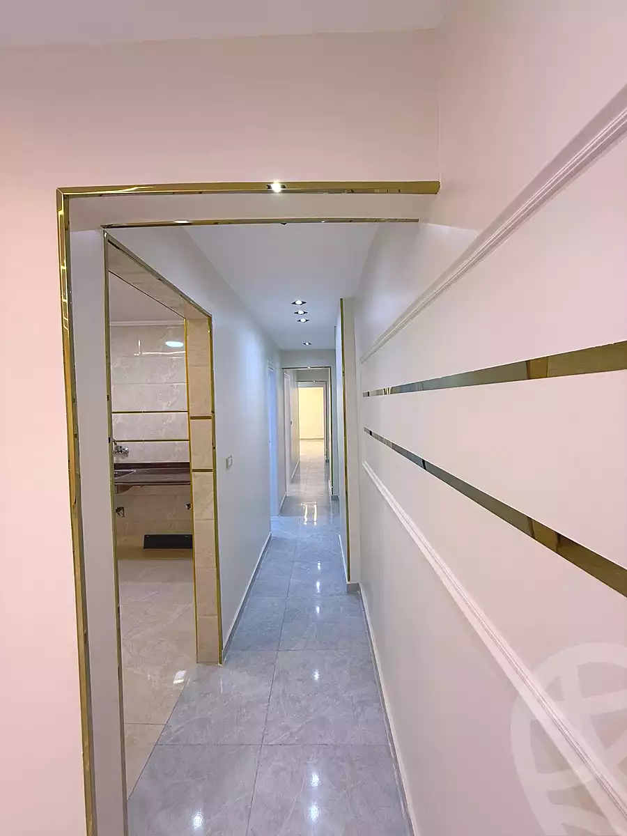 https://aqarmap.com.eg/ar/listing/7016261-for-sale-alexandria-sydy-bshr-sydy-bshr-bhry-street-15