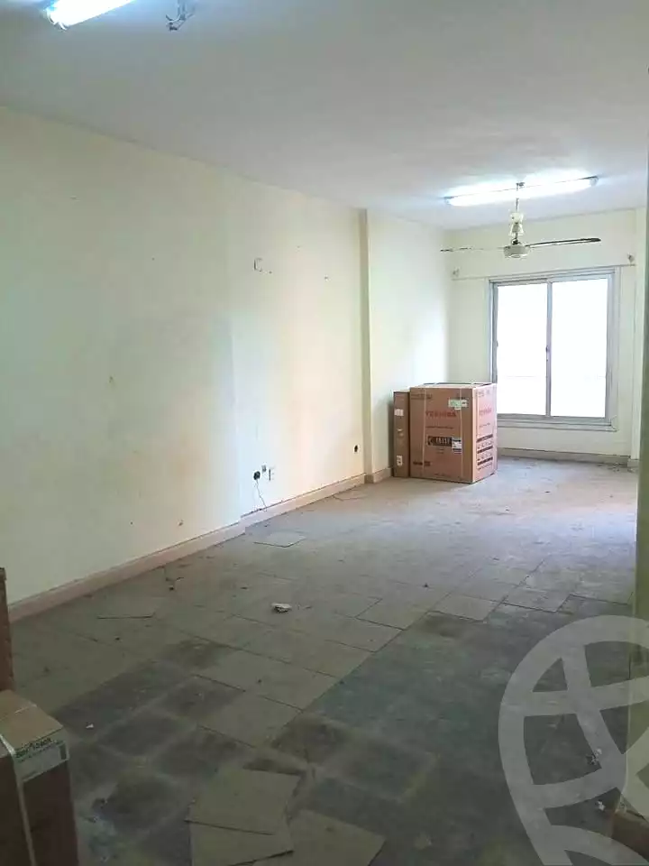 https://aqarmap.com.eg/en/listing/7016260-for-sale-alexandria-lauran