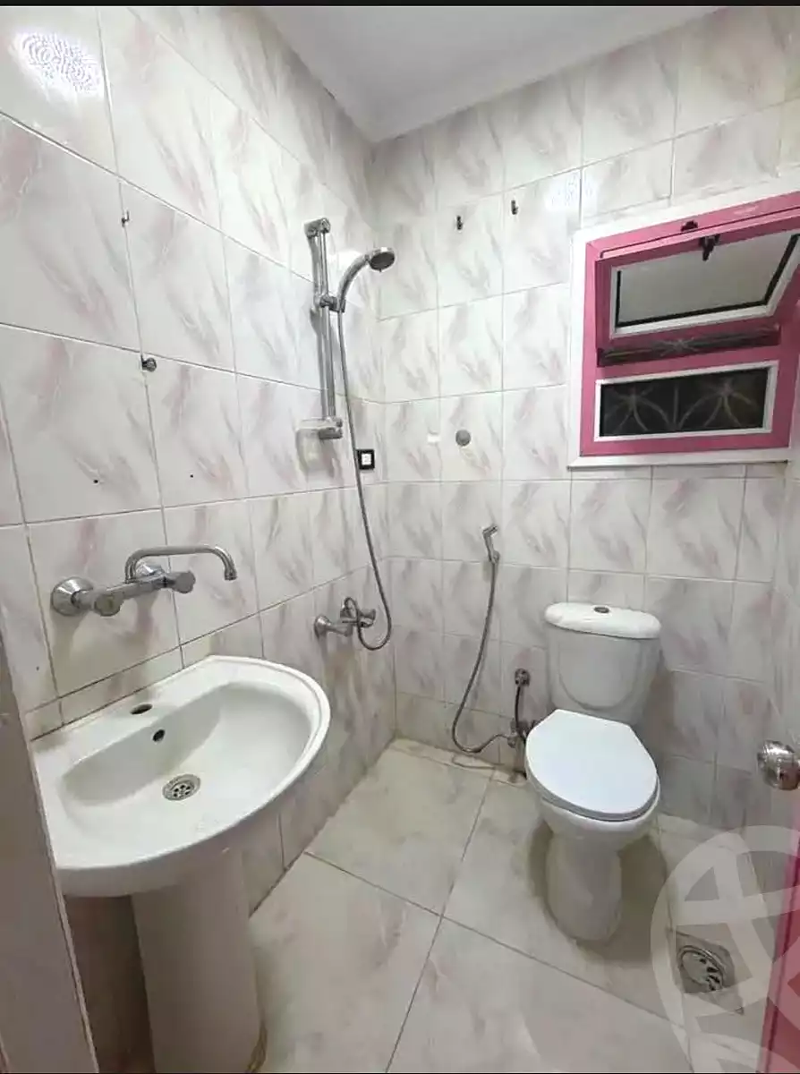 https://aqarmap.com.eg/ar/listing/7016334-for-sale-alexandria-el-asafra-shr-45