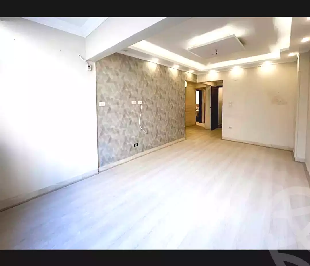 https://aqarmap.com.eg/en/listing/7016330-for-sale-alexandria-el-asafra-l-sfr-bhry-atlas-st