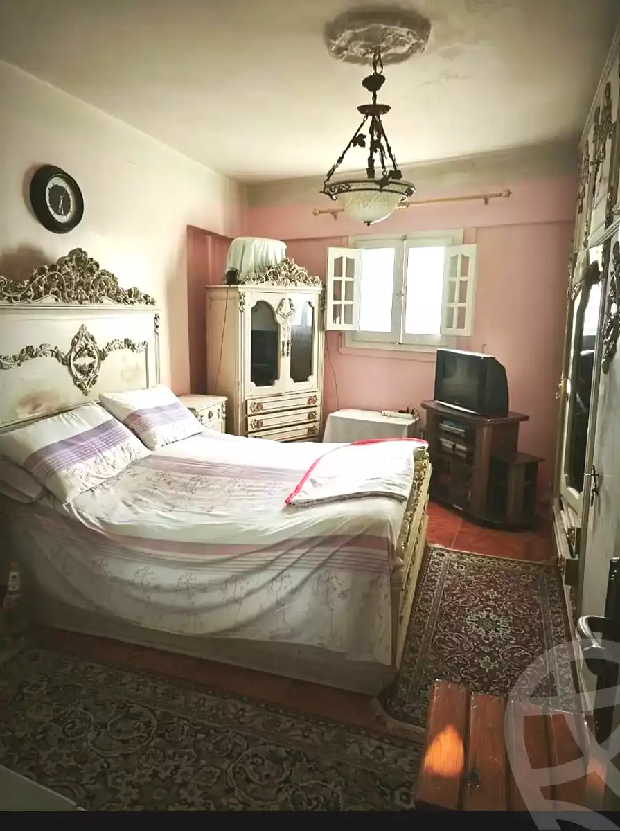 https://aqarmap.com.eg/ar/listing/7016374-for-sale-alexandria-miami-khld-bn-lwlyd