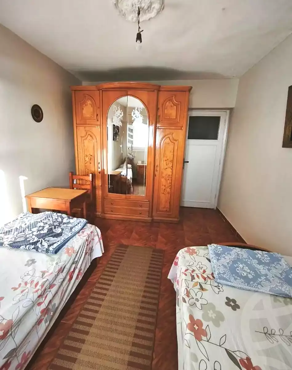 https://aqarmap.com.eg/ar/listing/7016374-for-sale-alexandria-miami-khld-bn-lwlyd