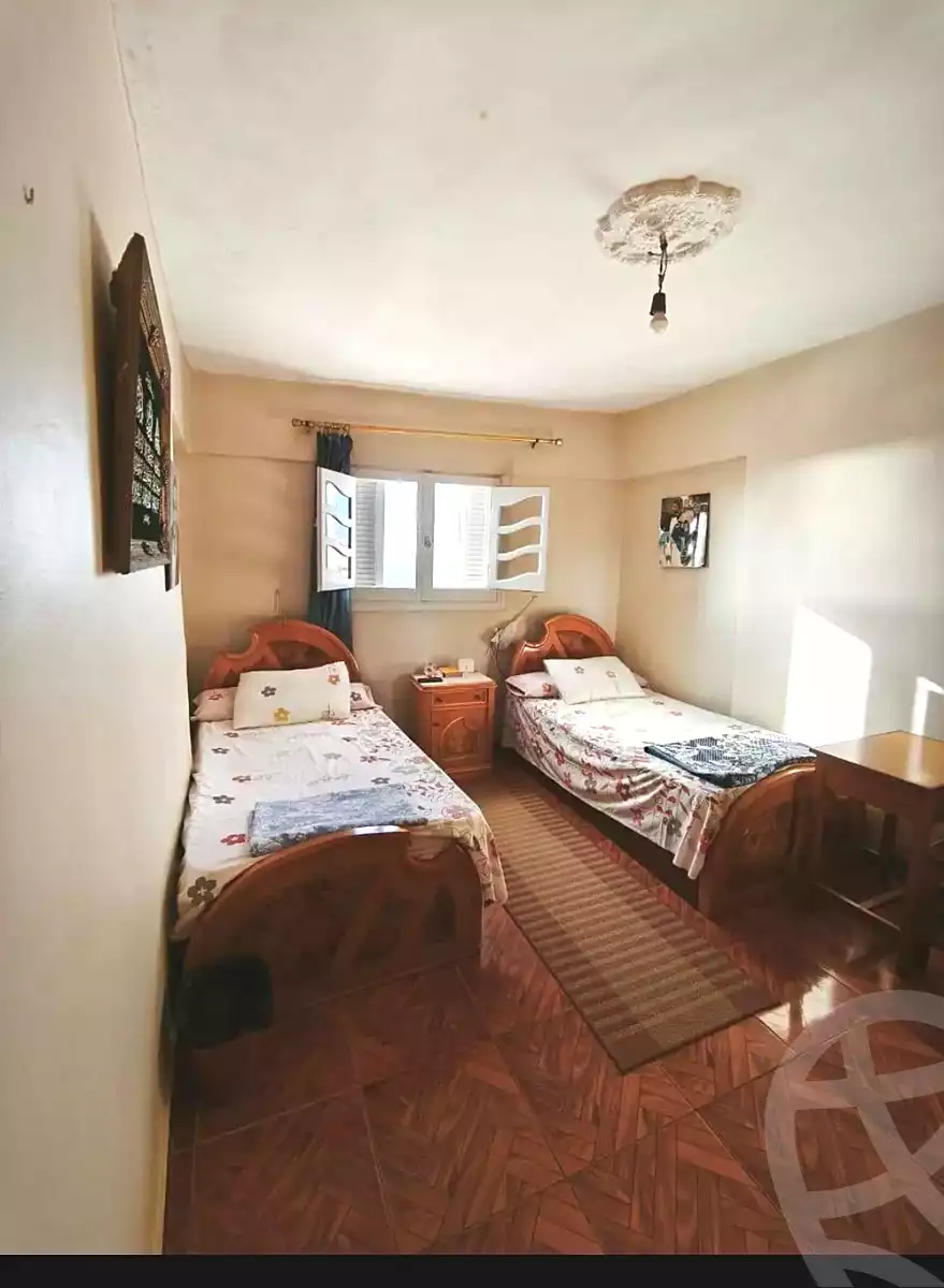 https://aqarmap.com.eg/ar/listing/7016374-for-sale-alexandria-miami-khld-bn-lwlyd