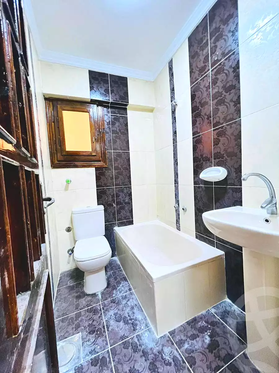 https://aqarmap.com.eg/en/listing/7016373-for-sale-alexandria-al-agamy-shataa-el-nakheel