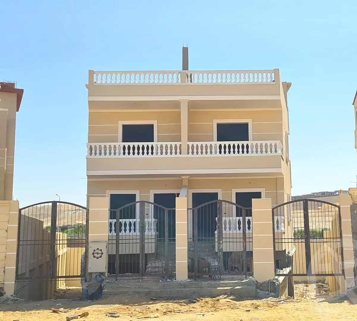 https://aqarmap.com.eg/ar/listing/7017616-for-sale-cairo-6th-of-october-compounds-el-shorouk-compound