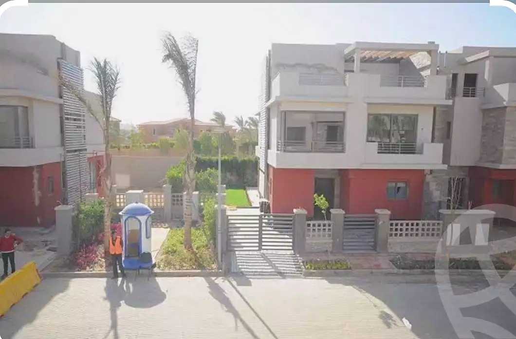 https://aqarmap.com.eg/en/listing/7017677-for-sale-cairo-6th-of-october-compounds-reem-residence