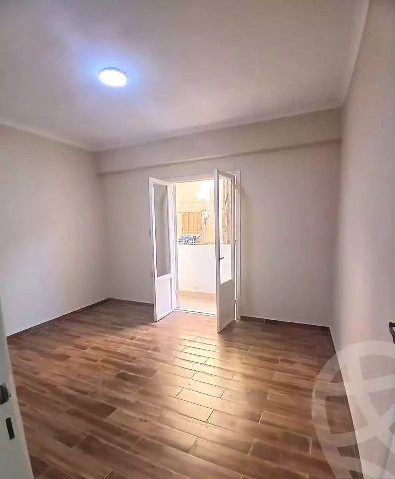https://aqarmap.com.eg/en/listing/7017784-for-sale-alexandria-el-asafra-ahmed-tiesser-st