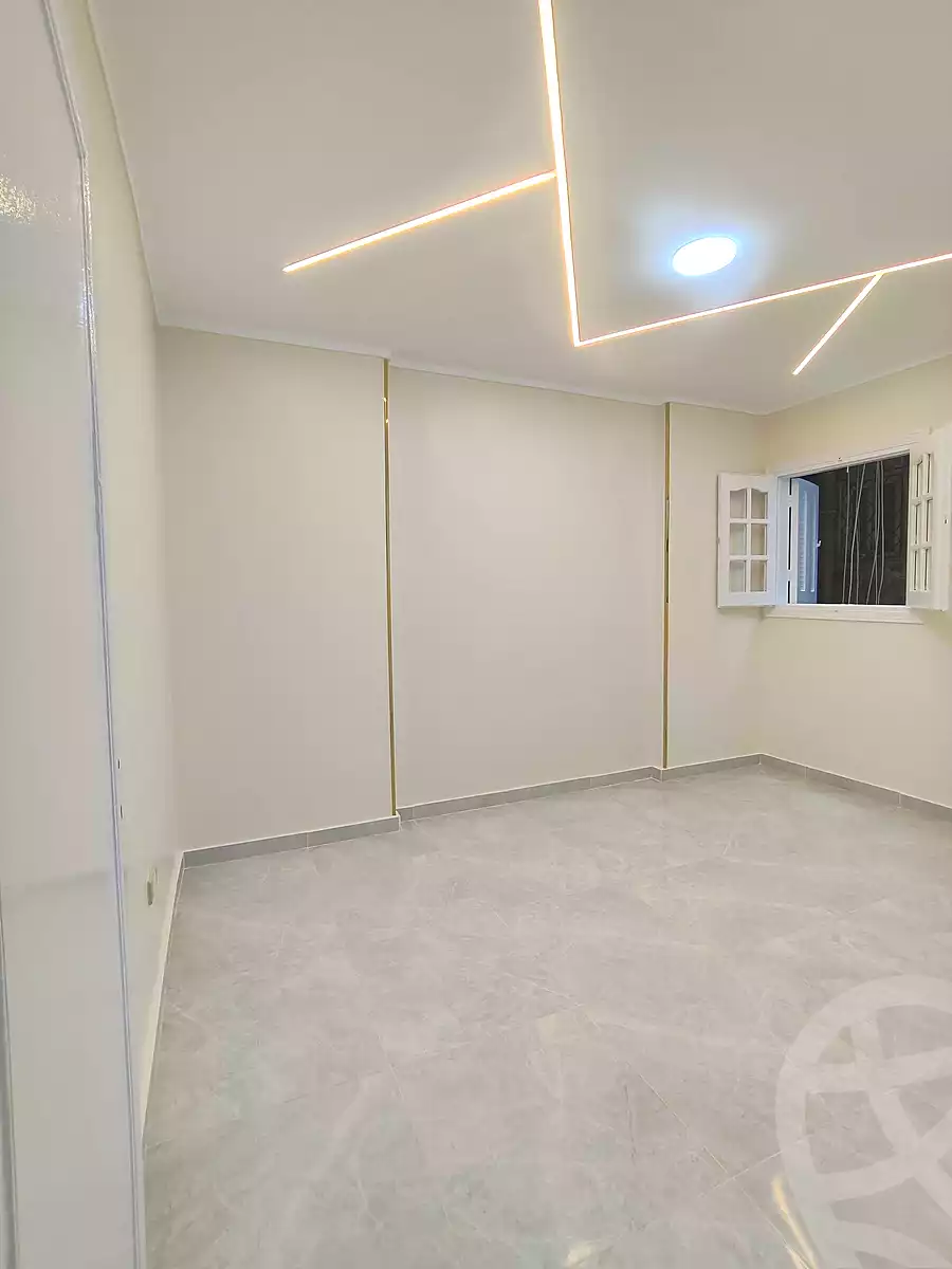 https://aqarmap.com.eg/en/listing/7017812-for-sale-alexandria-sydy-bshr-sydy-bshr-bhry-street-15
