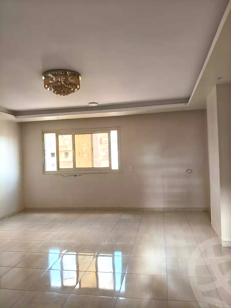 https://aqarmap.com.eg/ar/listing/7018139-for-sale-cairo-helwan-el-shareaa-el-sharby-st