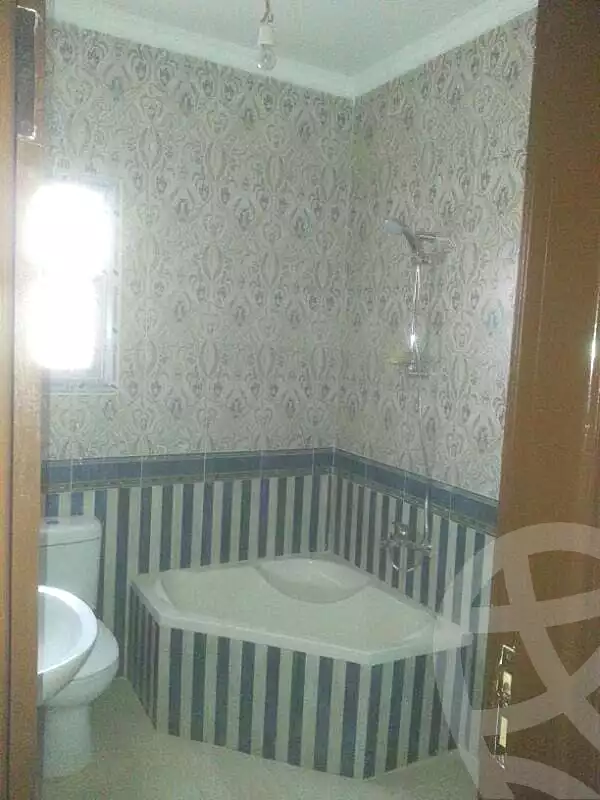 https://aqarmap.com.eg/ar/listing/7018442-for-rent-cairo-new-cairo-first-settlement-neighbourhood-10-el-shaheed-abdul-fattah-ahmed-st