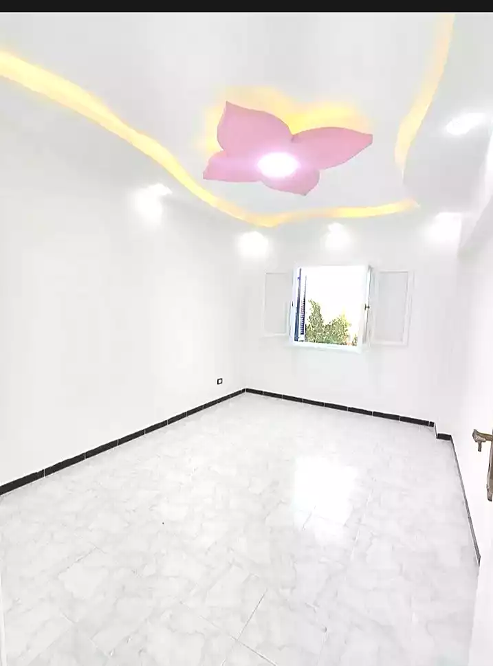 https://aqarmap.com.eg/ar/listing/7019132-for-sale-alexandria-al-agamy-shataa-el-nakheel