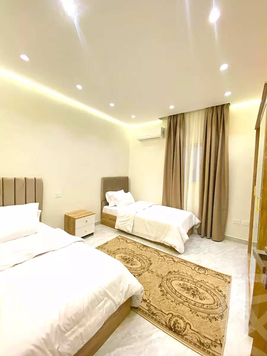 https://aqarmap.com.eg/en/listing/7019456-for-rent-cairo-new-cairo-compounds-el-mostashareen-compound