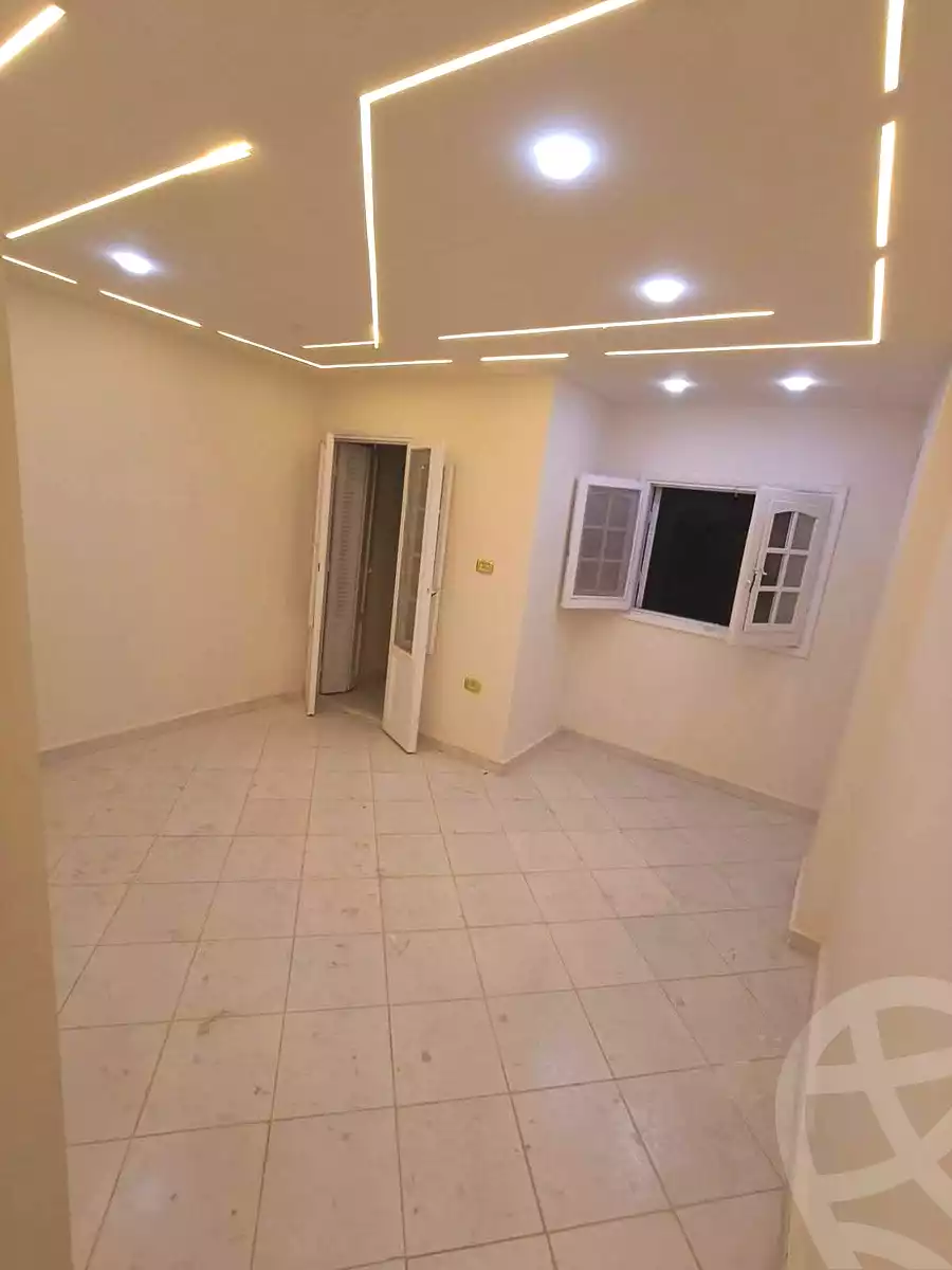 https://aqarmap.com.eg/en/listing/7019595-for-sale-alexandria-lsywf-el-falki