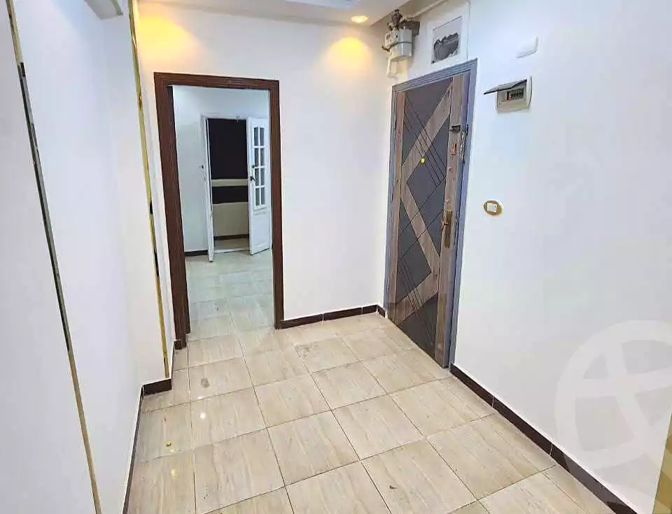 https://aqarmap.com.eg/ar/listing/7020094-for-sale-alexandria-lsywf-el-falki