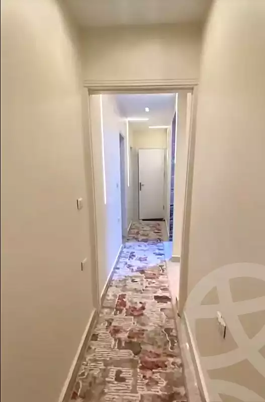 https://aqarmap.com.eg/ar/listing/7020381-for-sale-cairo-helwan-hadayek-helwan-el-eshrein-st