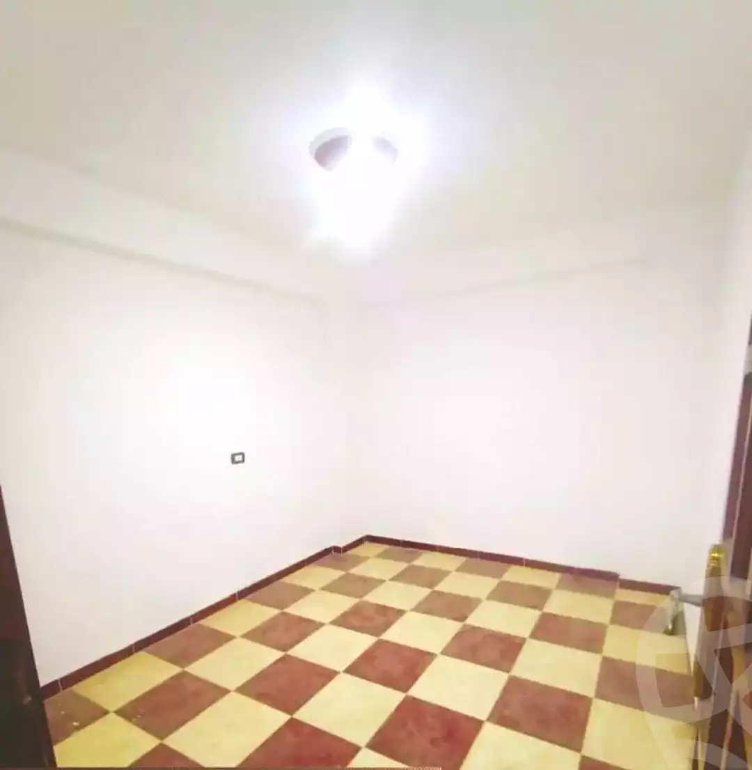 https://aqarmap.com.eg/en/listing/7020520-for-sale-alexandria-lsywf-el-falki