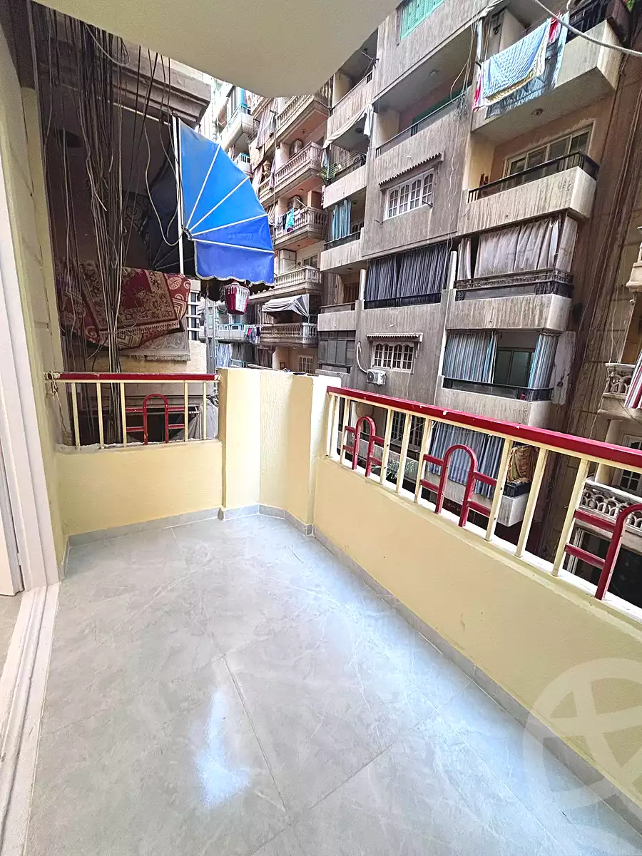 https://aqarmap.com.eg/en/listing/7020549-for-sale-alexandria-sydy-bshr-sydy-bshr-bhry-street-15