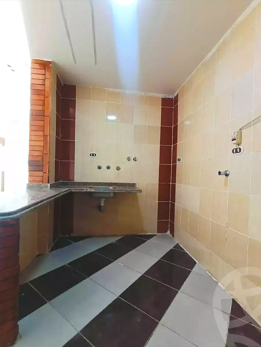 https://aqarmap.com.eg/en/listing/7020579-for-sale-alexandria-al-agamy