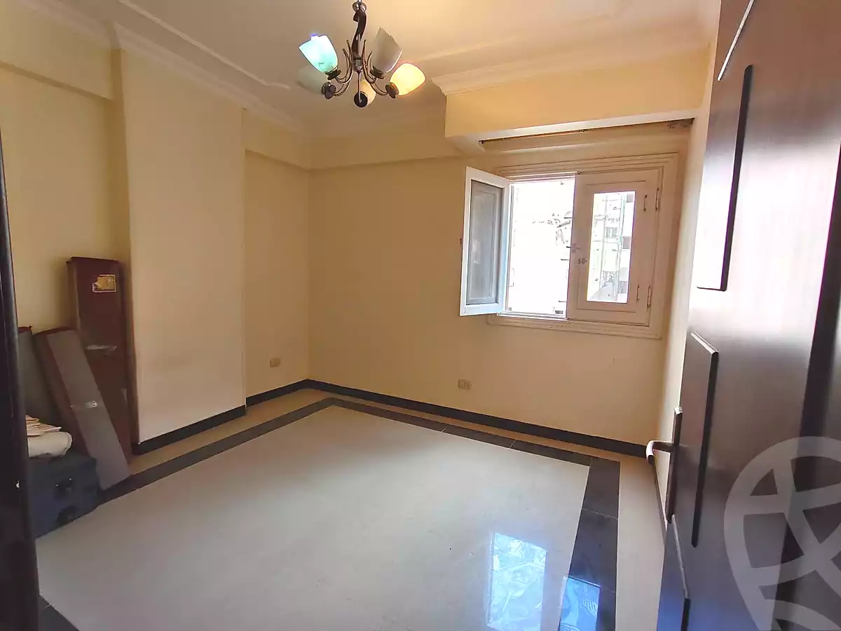 https://aqarmap.com.eg/en/listing/7020643-for-sale-alexandria-sydy-bshr-sydy-bshr-bhry