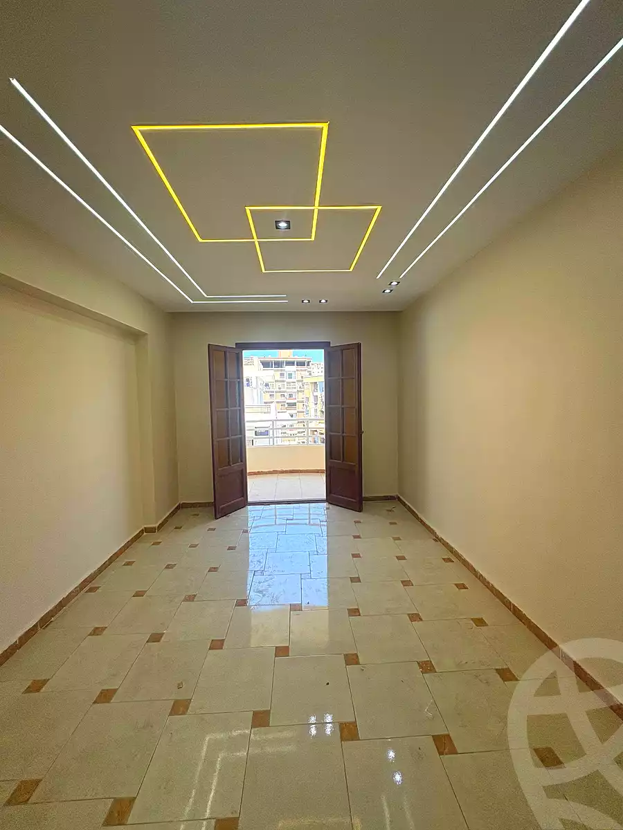 https://aqarmap.com.eg/ar/listing/7020824-for-sale-alexandria-el-asafra-l-sfr-bhry