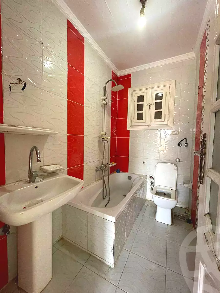 https://aqarmap.com.eg/en/listing/7020899-for-sale-alexandria-el-asafra-l-sfr-qbly
