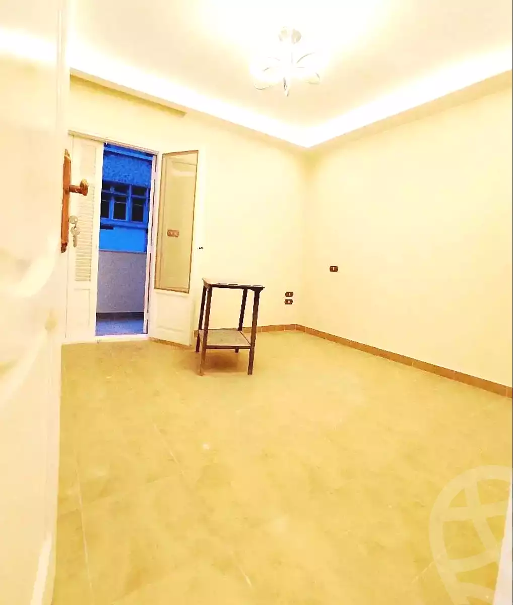 https://aqarmap.com.eg/en/listing/7021406-for-sale-alexandria-sydy-bshr-sydy-bshr-bhry-khalil-hamada-st