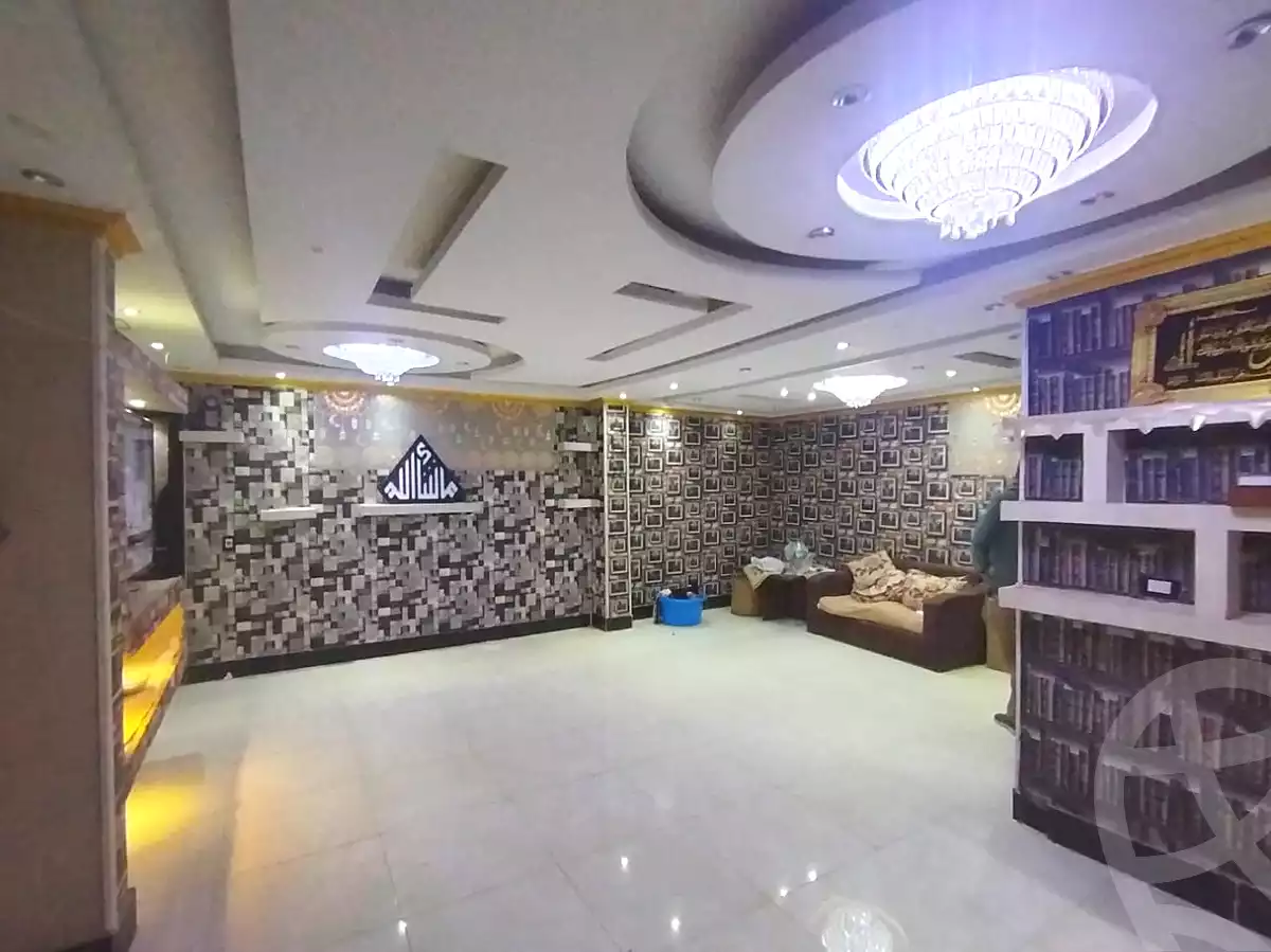 https://aqarmap.com.eg/en/listing/7021695-for-sale-cairo-el-haram-el-lebeny-soltan-khattab-st