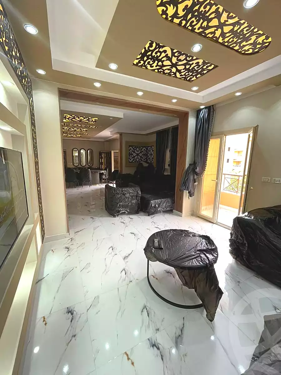 https://aqarmap.com.eg/ar/listing/7022146-for-sale-cairo-6th-of-october-el-ahyaa-neighborhood-3rd-al-hay-al-thalith-st