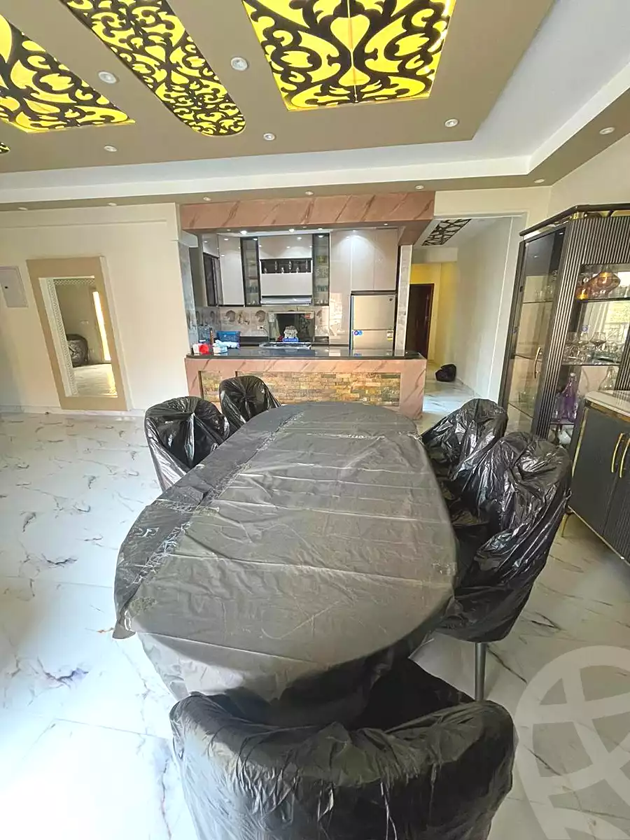 https://aqarmap.com.eg/ar/listing/7022146-for-sale-cairo-6th-of-october-el-ahyaa-neighborhood-3rd-al-hay-al-thalith-st