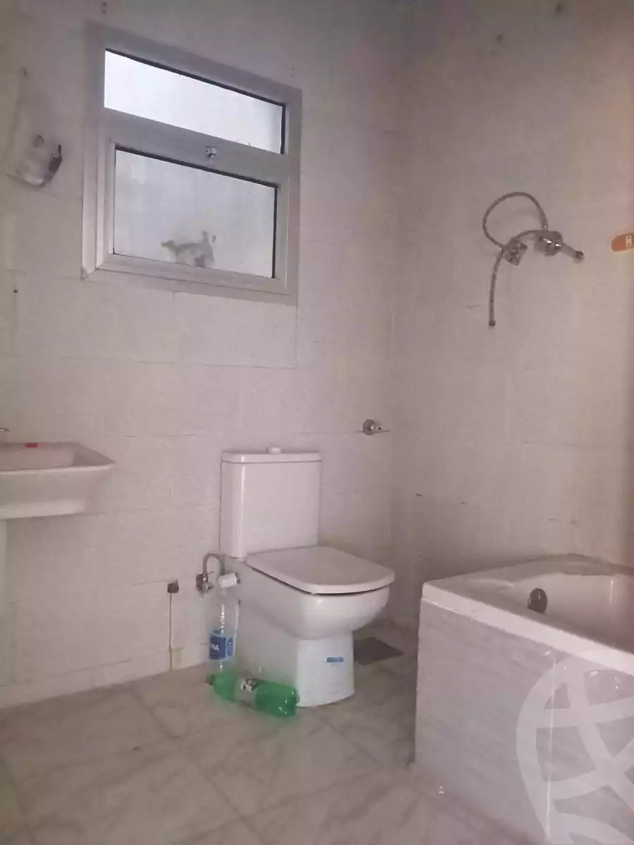 https://aqarmap.com.eg/ar/listing/7022658-for-sale-alexandria-al-agamy-lbytsh