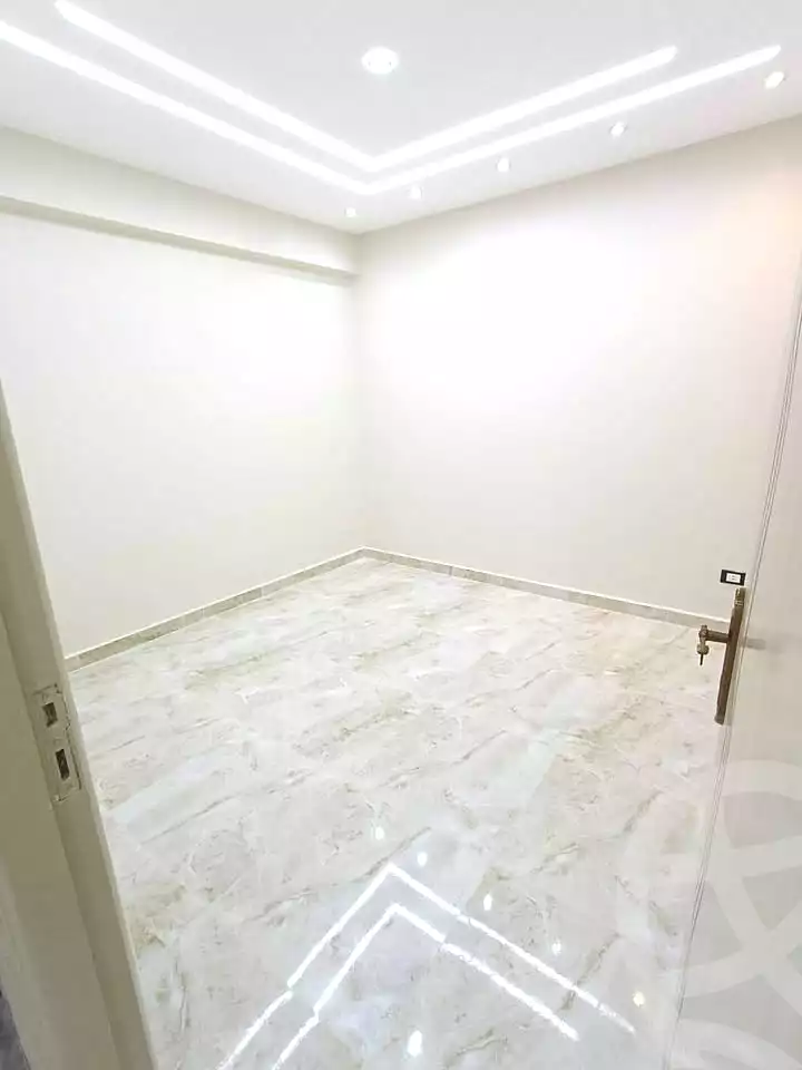 https://aqarmap.com.eg/ar/listing/7022799-for-sale-alexandria-al-agamy-el-hanouvel-kasr-al-quiri-st-1