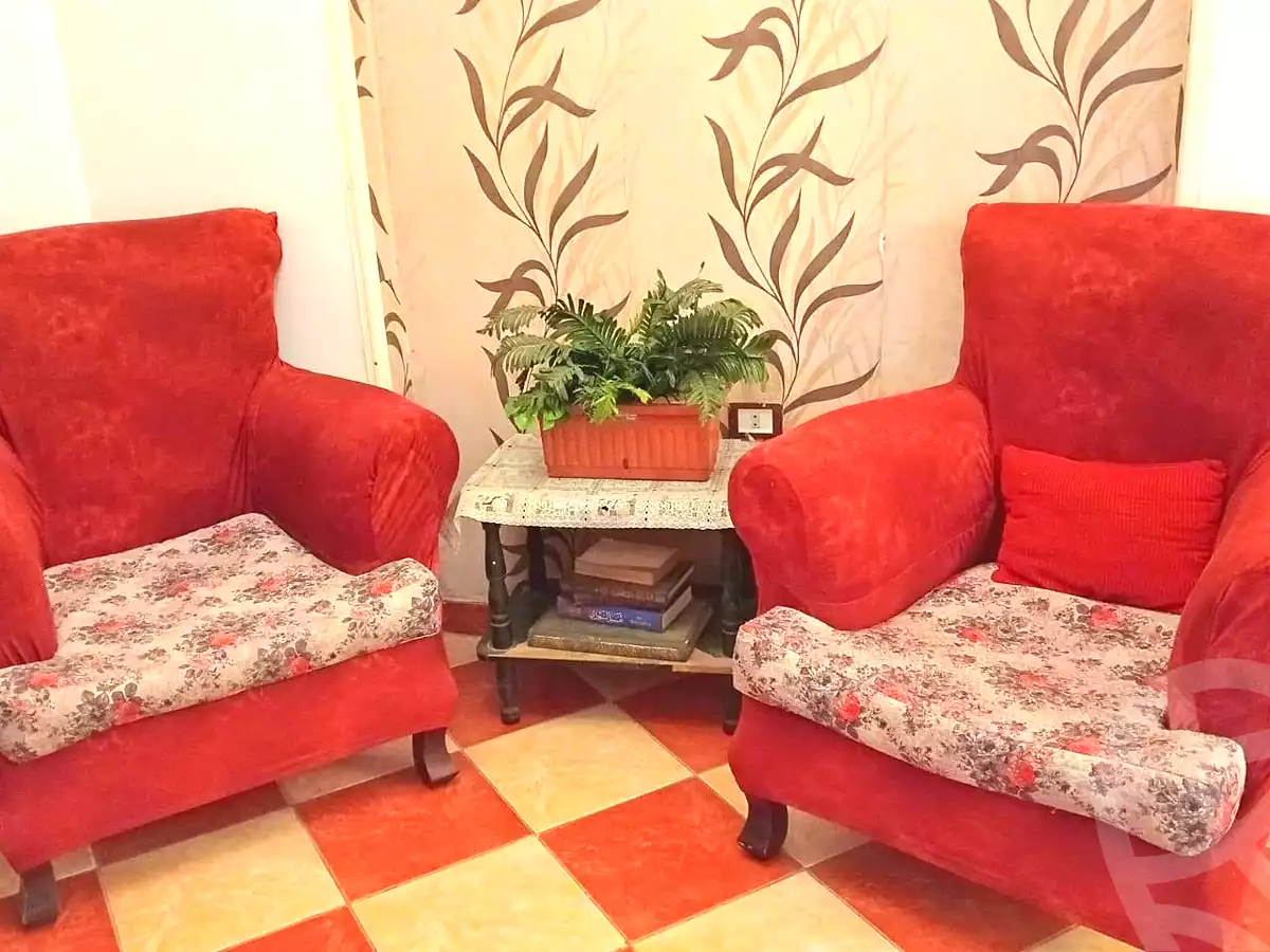 https://aqarmap.com.eg/ar/listing/7023138-for-sale-alexandria-miami-khld-bn-lwlyd