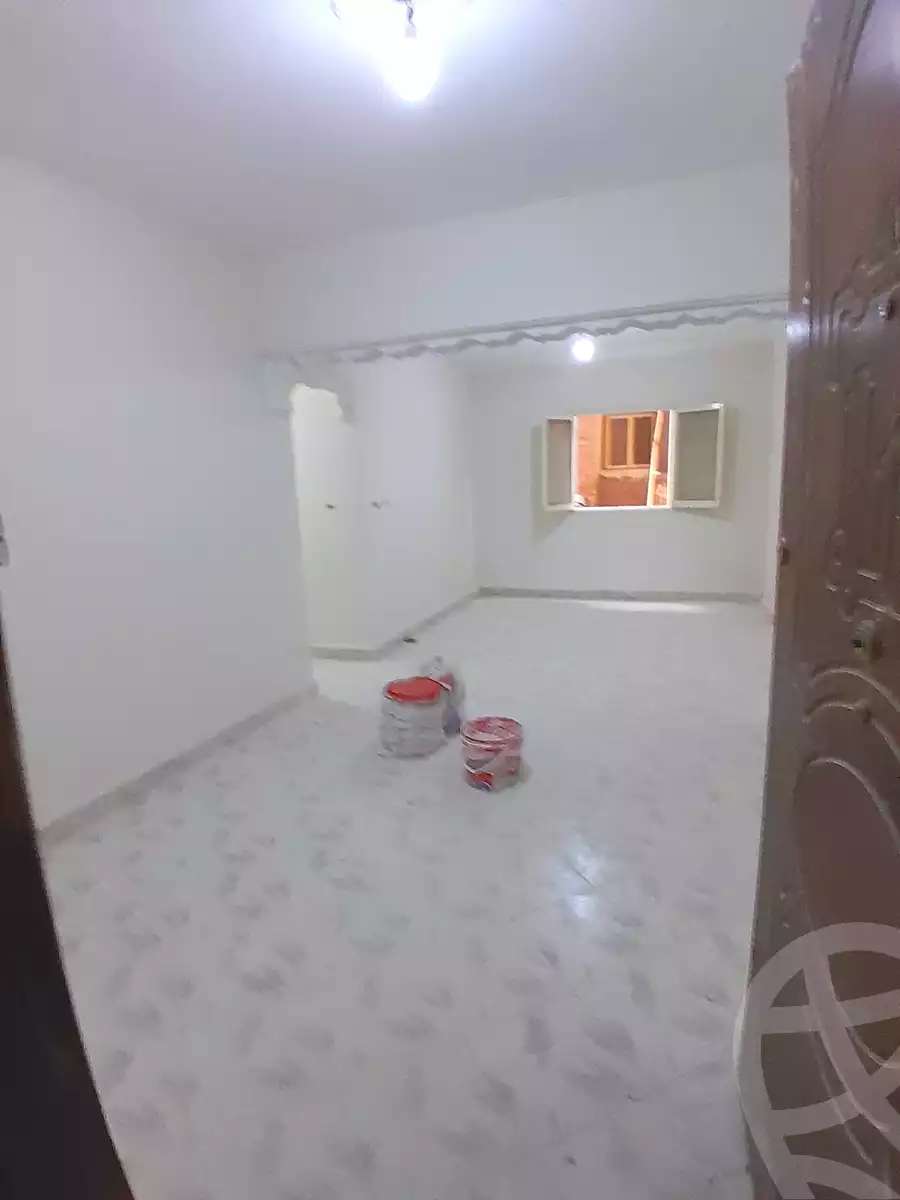 https://aqarmap.com.eg/en/listing/7023142-for-sale-alexandria-al-agamy-el-hanouvel-radwan-st