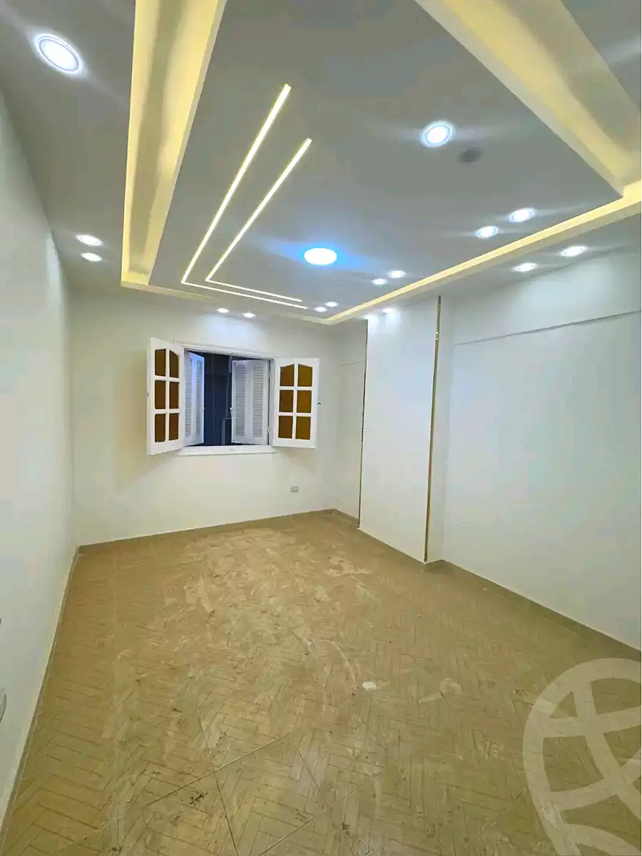 https://aqarmap.com.eg/ar/listing/7023349-for-sale-alexandria-el-asafra-shr-45