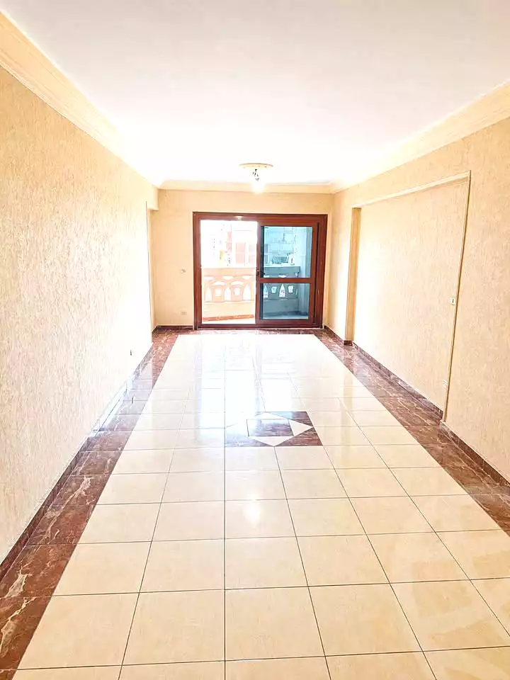 https://aqarmap.com.eg/ar/listing/7023425-for-rent-alexandria-el-asafra-l-sfr-bhry