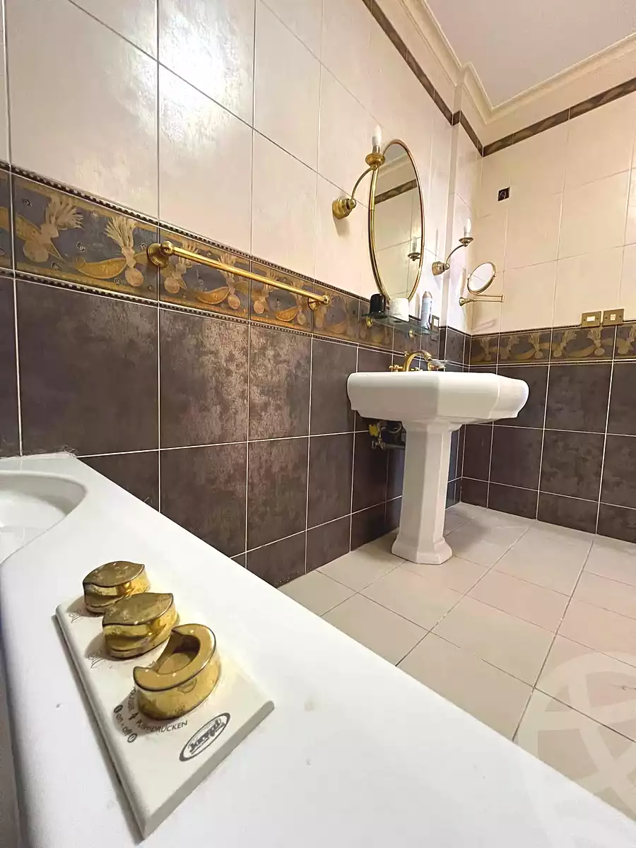 https://aqarmap.com.eg/ar/listing/7023866-for-sale-alexandria-el-montazah-sheraton-towers