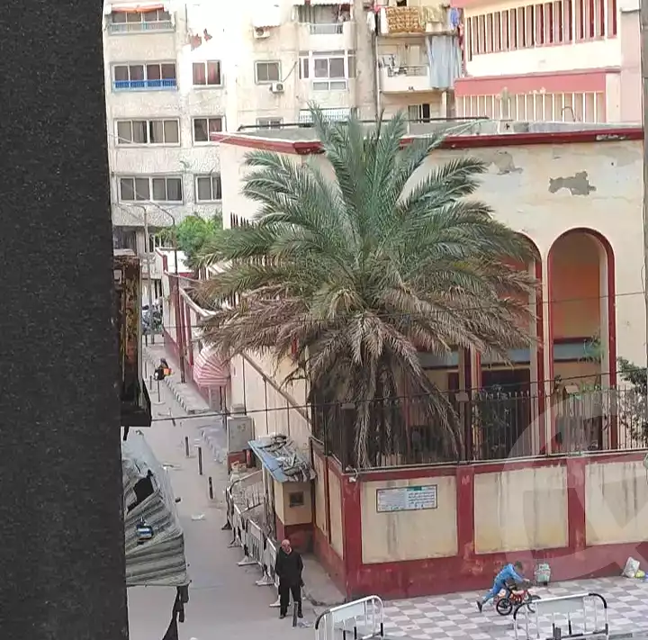 https://aqarmap.com.eg/ar/listing/7023995-for-sale-alexandria-sydy-bshr-sydy-bshr-bhry-shr-khld-bn-lwlyd