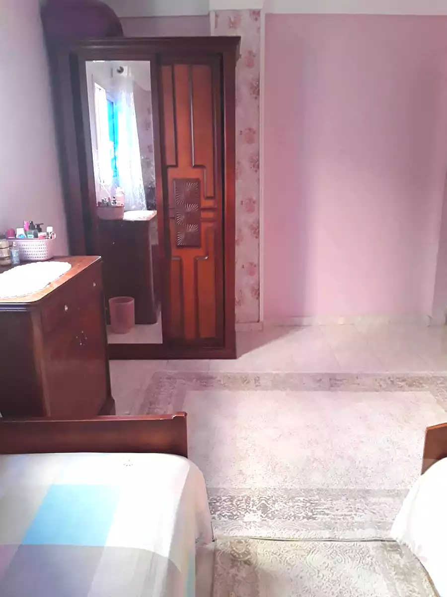 https://aqarmap.com.eg/ar/listing/7024362-for-sale-alexandria-alhadara-new-el-hadra-el-zahraa-st