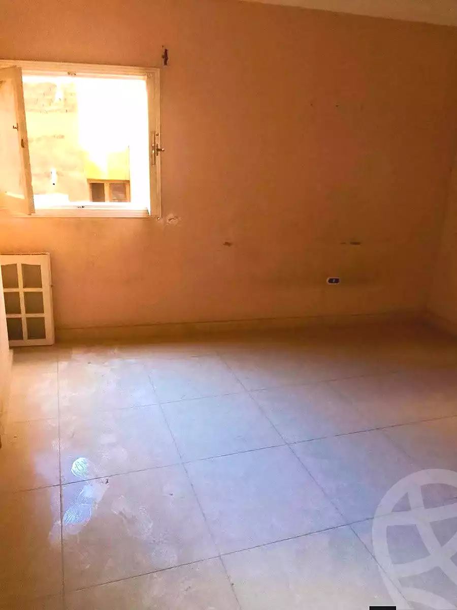 https://aqarmap.com.eg/ar/listing/7024358-for-sale-alexandria-al-agamy-lbytsh-qased-kareem-st