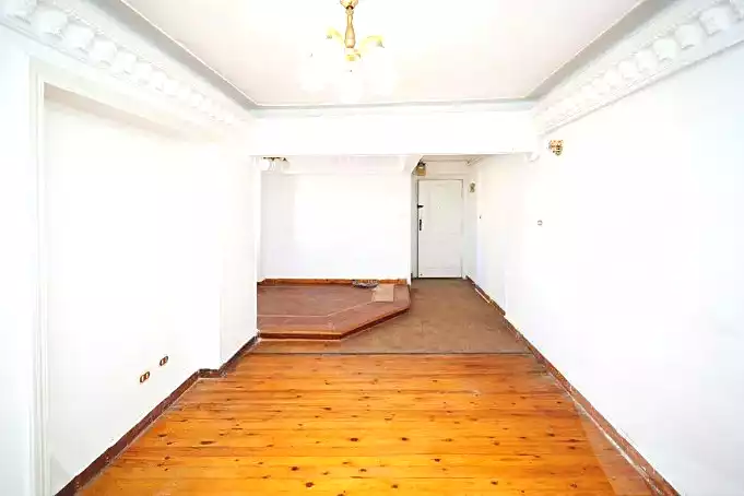 https://aqarmap.com.eg/ar/listing/7024371-for-sale-alexandria-moharram-bey