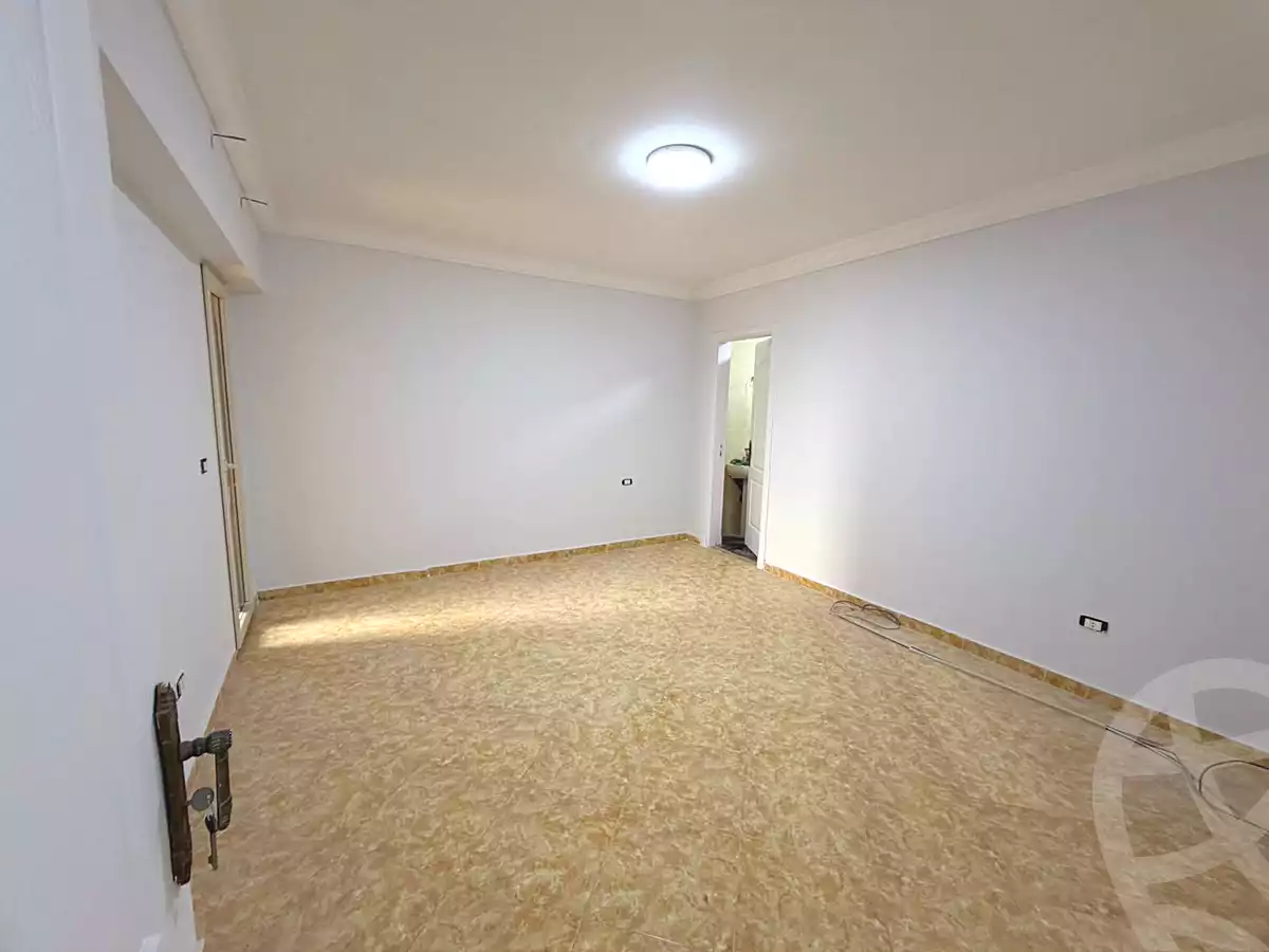 https://aqarmap.com.eg/en/listing/7024504-for-sale-alexandria-el-montazah