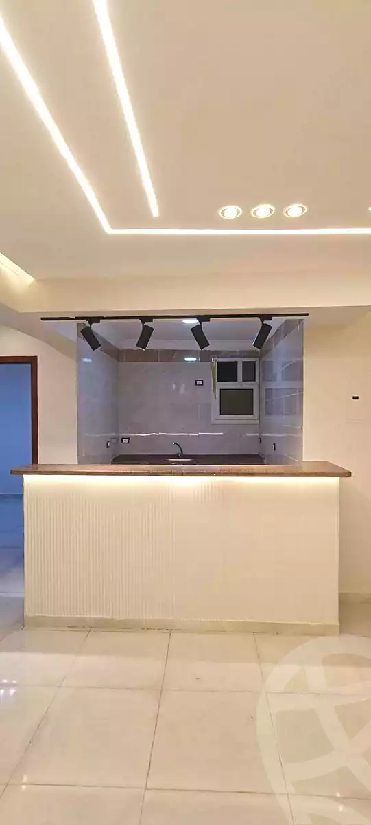 https://aqarmap.com.eg/en/listing/7024610-for-sale-cairo-helwan-hadayek-helwan-el-eshrein-st
