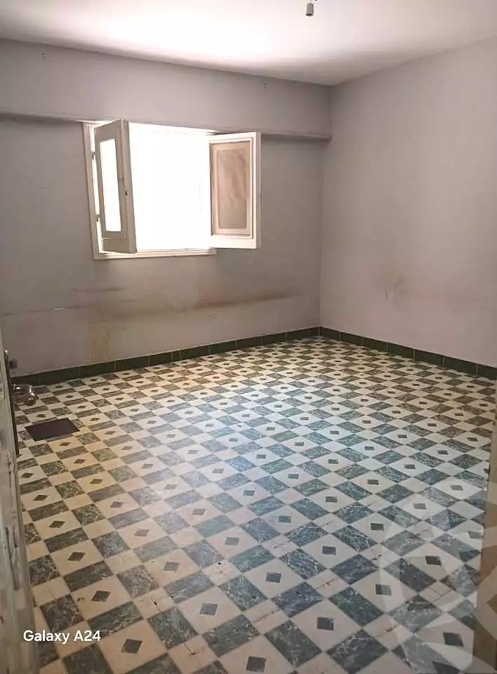 https://aqarmap.com.eg/ar/listing/7024811-for-sale-alexandria-el-asafra-l-sfr-bhry