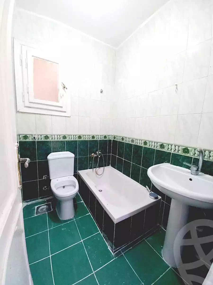 https://aqarmap.com.eg/ar/listing/7024906-for-sale-alexandria-al-agamy-shataa-el-nakheel