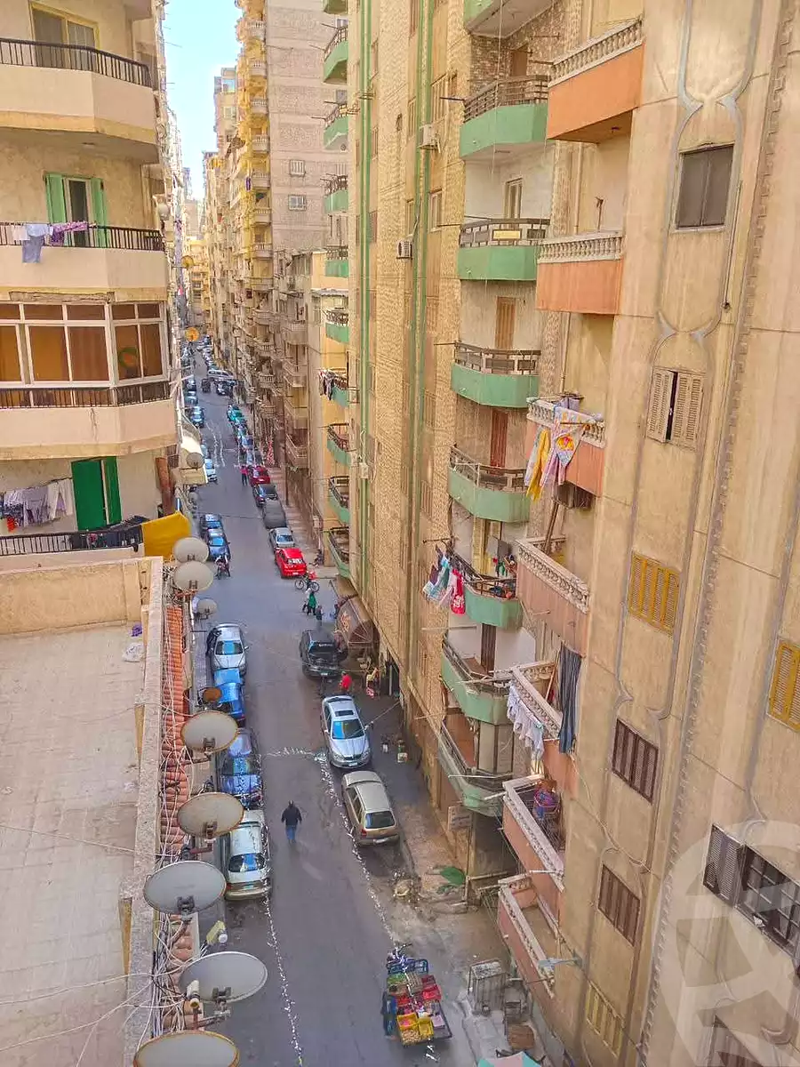 https://aqarmap.com.eg/ar/listing/7024928-for-sale-alexandria-el-asafra-l-sfr-bhry