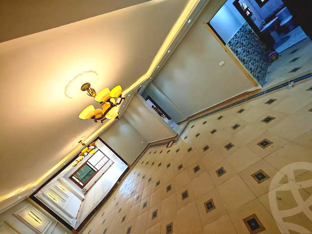 https://aqarmap.com.eg/ar/listing/7025023-for-sale-cairo-helwan-ahmed-enci-st