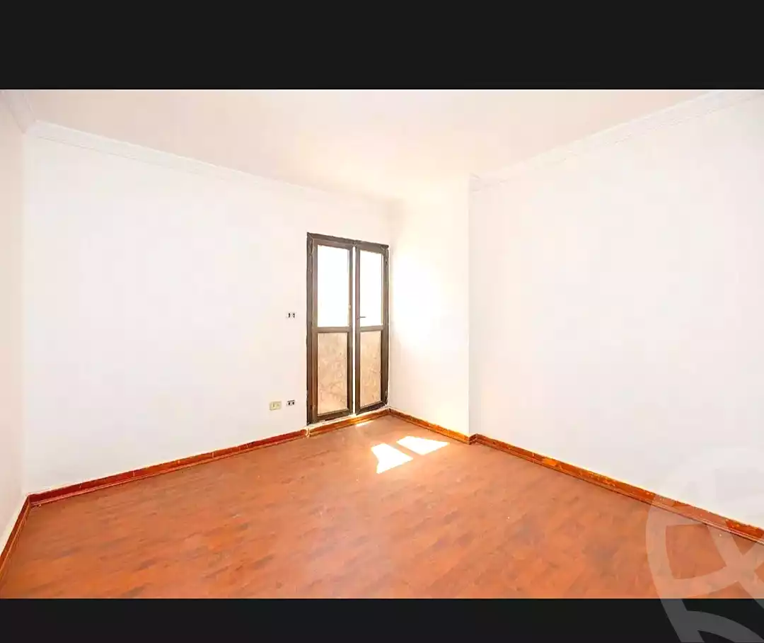 https://aqarmap.com.eg/ar/listing/7025040-for-sale-alexandria-ganaklis